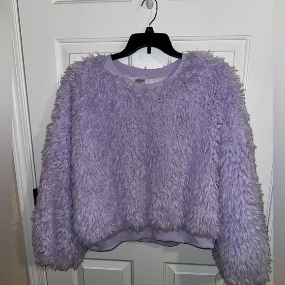 No Boundaries Yeti Faux Fur Purple Crew Neck Crop Plus 3X XXXL 21 Juniors - Picture 3 of 11